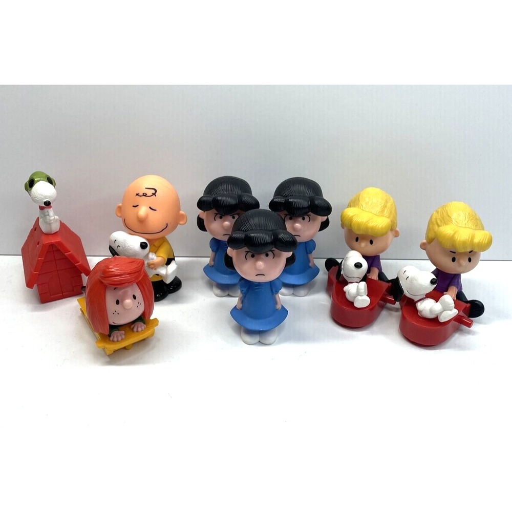 The Peanuts Movie 2015 McDonald's Happy Meal Snoopy Charlie Brown Lot of 8